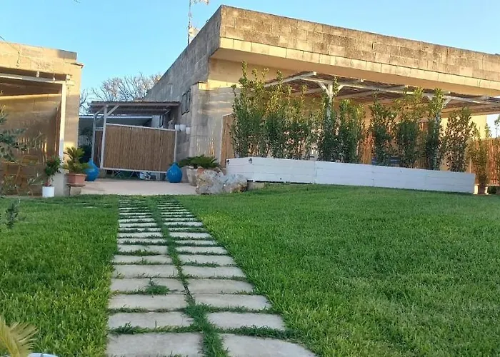 Masseria Tumara And בית חווה *